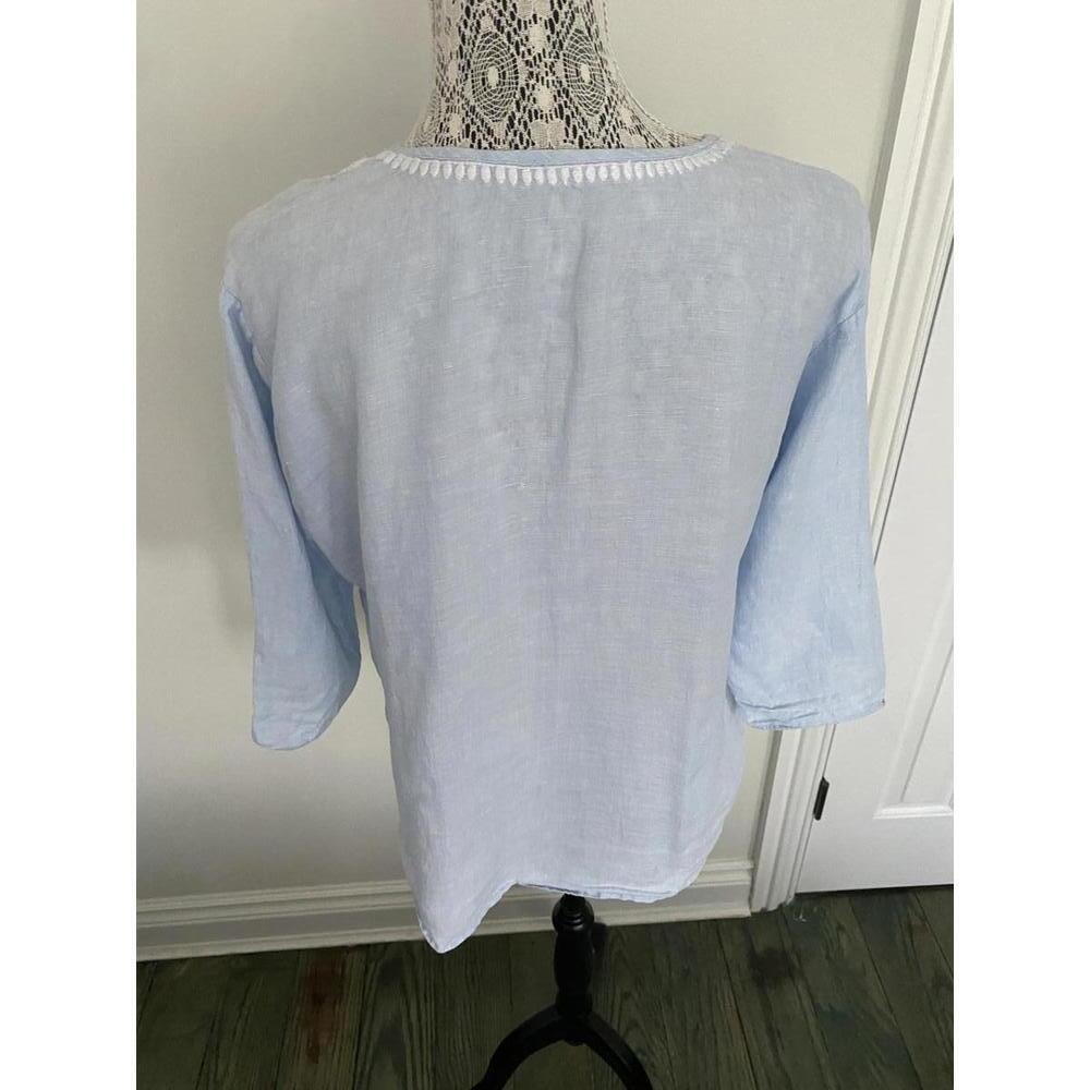 Saks fifth avenue light blue linen embroidered floral coastal 3/4 sleeve top M/L - Picture 5 of 5